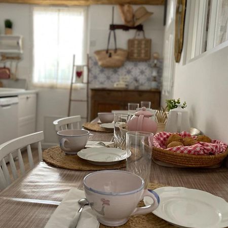 Charming Air-Conditioned One-Bedroom 150M From Cavaliere Beach Ле-Лаванду Экстерьер фото